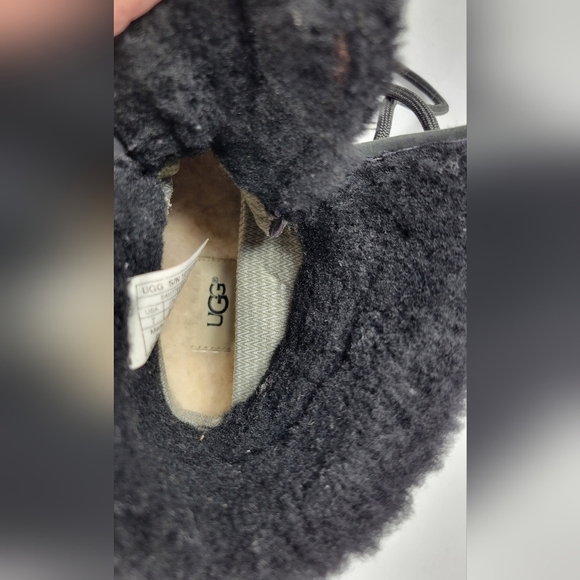 UGG Black Fur-Lined Lace-Up Boots #734 Size 7 - Picture 10 of 11